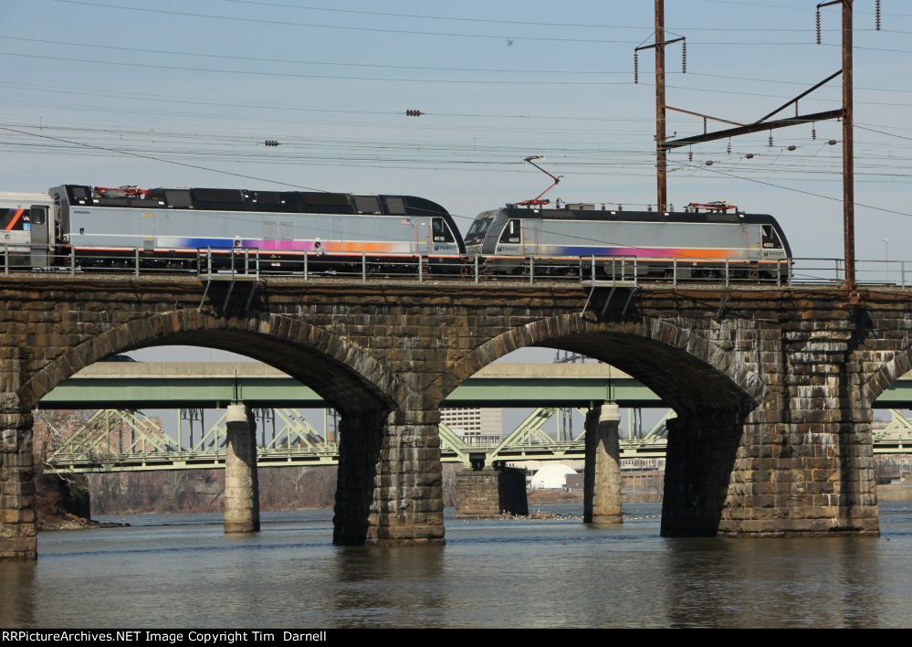 NJT 4650, 4516 on shop move